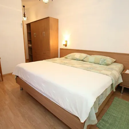 Πανσιόν With The Sea View Baška